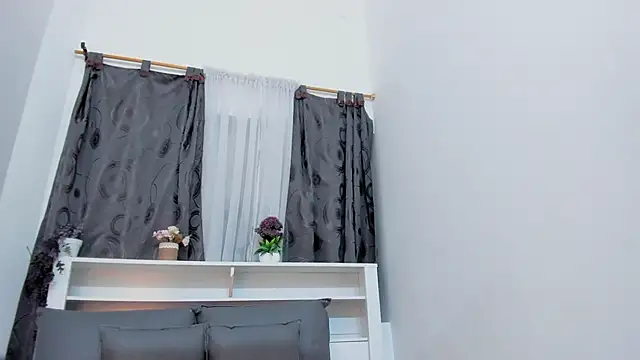 Snapshot of Mistt_Mia chatting on October 29, 2025, 7:26 pm Mistt Mia online show from October 29, 2025, 7:26 pm