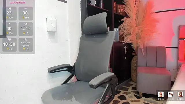 SamaraAnders  online show from March 21, 2026, 5:12 am