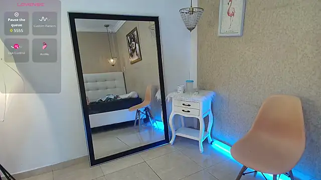 Miladiosa online show from October 24, 2025, 12:23 pm