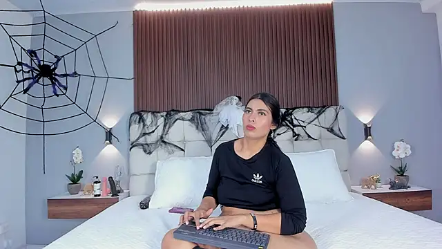 Anny mayyer online show from October 21, 2025, 1:56 pm