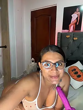 ema zoe online show from October 20, 2025, 12:00 am