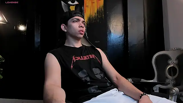 Eryonbradley online show from November 25, 2025, 11:21 am