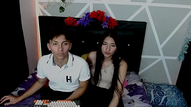 COZY7COUPLE online show from October 2, 2025, 12:06 am