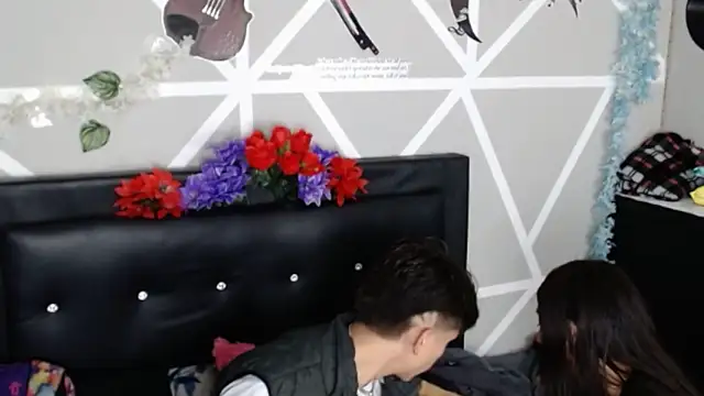COZY7COUPLE online show from October 4, 2025, 11:14 pm