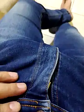 JoaoPedro17cm online show from September 10, 2025, 1:44 pm