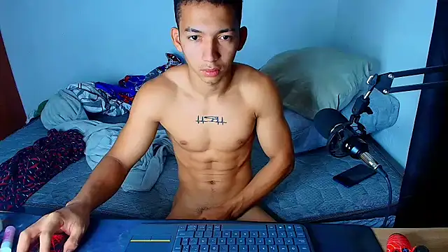 JuanchiT66 online show from November 18, 2025, 3:38 pm