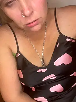 daddienympho online show from October 16, 2025, 4:46 am