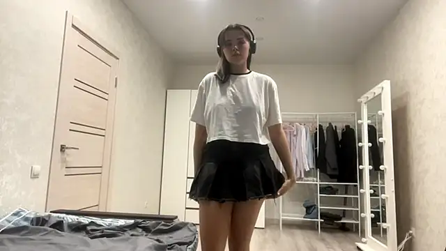 PUP PUP Sea online show from September 22, 2025, 3:36 pm