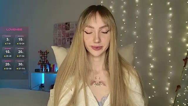 Lunainnk online show from January 15, 2026, 12:15 am