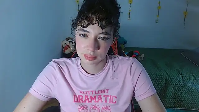 sajecrismaa online show from March 20, 2026, 10:25 pm