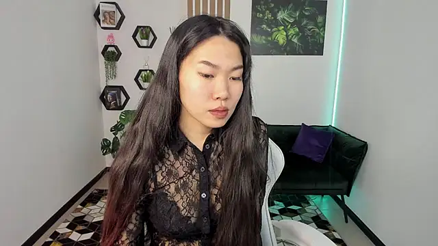 Snapshot of LunaPurrr chatting on November 22, 2025, 1:26 am LunaPurrr online show from November 22, 2025, 1:26 am