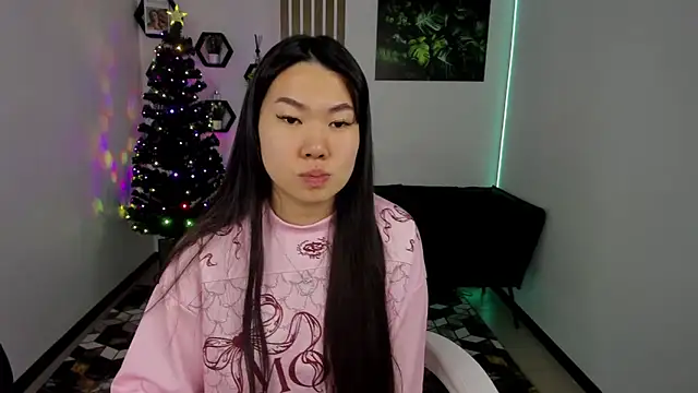 LunaPurrr online show from December 22, 2025, 11:02 pm