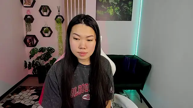 LunaPurrr online show from January 16, 2026, 11:20 pm