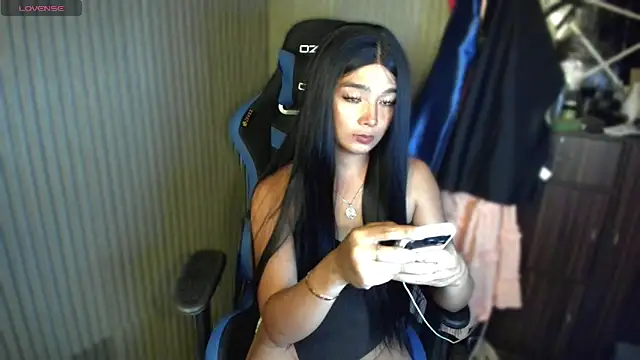 Snapshot of TrinityFucksYou chatting on June 11, 2026, 2:26 pm TrinityFucksYou online show from June 11, 2026, 2:26 pm