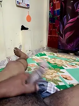 Tamilpayan09876 online show from April 14, 2026, 2:12 pm