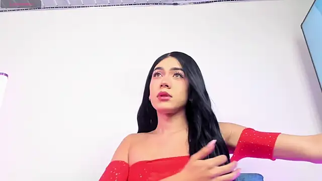 KristallSwan online show from July 16, 2026, 7:31 pm