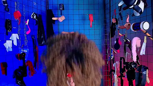 Snapshot of MrEbonybdsm chatting on November 13, 2025, 4:06 pm MrEbonybdsm online show from November 13, 2025, 4:06 pm