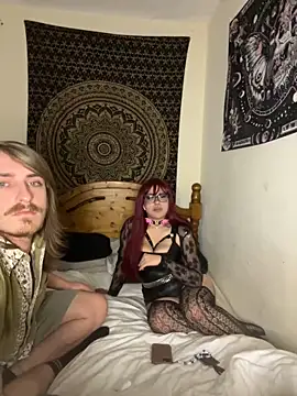 Classstrugglecutie online show from September 30, 2025, 10:15 pm