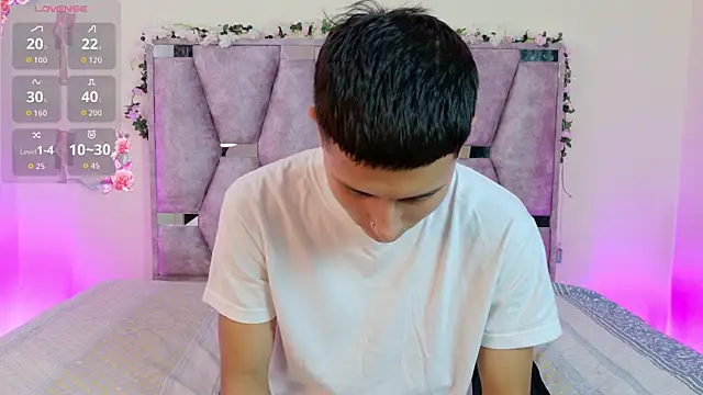 lana and liam  online show from November 29, 2025, 10:29 am