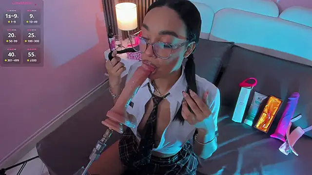 Snapshot of Clawdeen__wolf chatting on October 19, 2025, 7:58 pm Clawdeen wolf online show from October 19, 2025, 7:58 pm