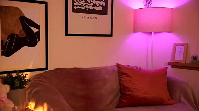 midnightbby  online show from March 1, 2026, 5:26 pm