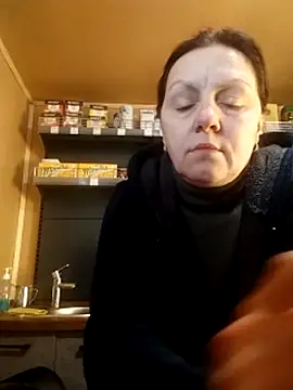 KimmyAghora online show from December 16, 2025, 7:24 am