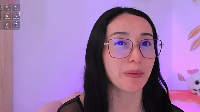 Snapshot of Ginevra_esposito chatting on October 29, 2025, 12:29 pm Ginevra esposito online show from October 29, 2025, 12:29 pm