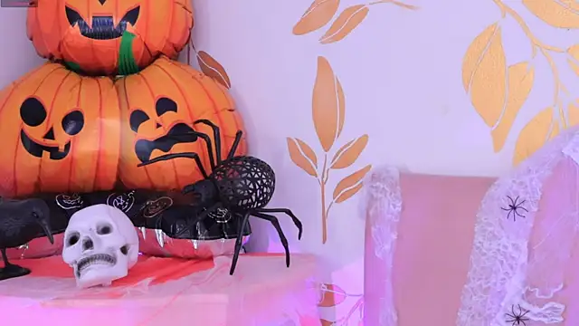 Snapshot of Ginevra_esposito chatting on October 31, 2025, 1:34 pm Ginevra esposito online show from October 31, 2025, 1:34 pm