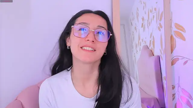 Snapshot of Ginevra_esposito chatting on November 18, 2025, 1:04 pm Ginevra esposito online show from November 18, 2025, 1:04 pm