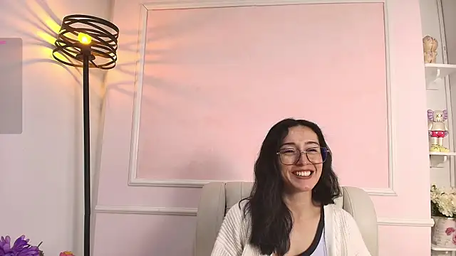 Snapshot of Ginevra_esposito chatting on November 21, 2025, 12:59 pm Ginevra esposito online show from November 21, 2025, 12:59 pm