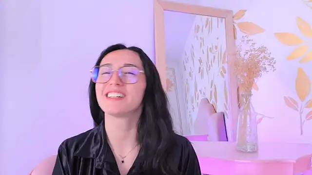 Snapshot of Ginevra_esposito chatting on November 22, 2025, 12:48 pm Ginevra esposito online show from November 22, 2025, 12:48 pm