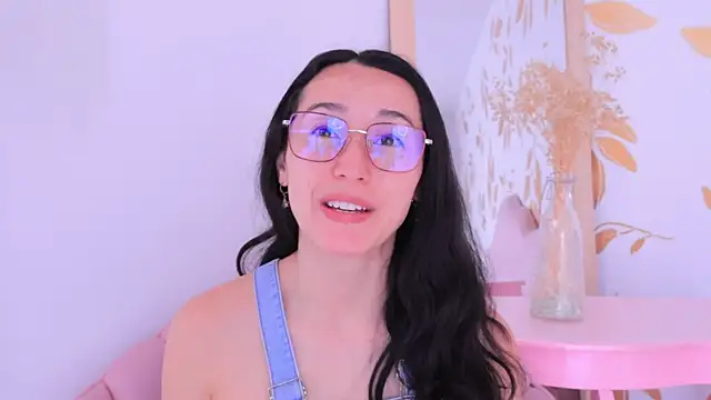 Snapshot of Ginevra_esposito chatting on November 28, 2025, 12:52 pm Ginevra esposito online show from November 28, 2025, 12:52 pm