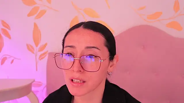 Ginevra esposito online show from March 31, 2026, 12:49 pm