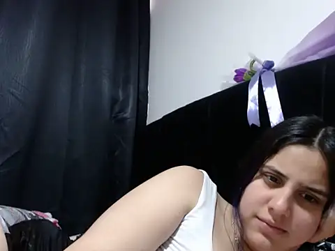 Electraweb 09 online show from November 14, 2025, 9:35 pm