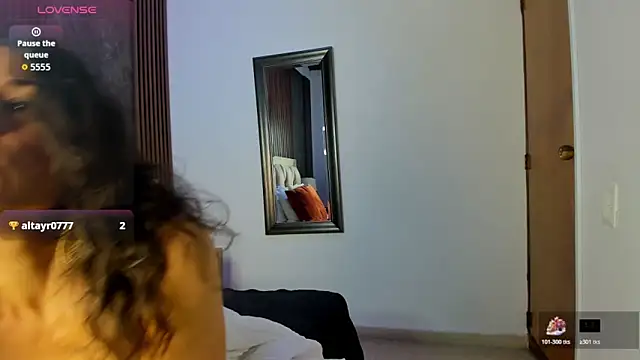 Snapshot of linda_cabal chatting on February 13, 2026, 10:17 pm linda cabal online show from February 13, 2026, 10:17 pm