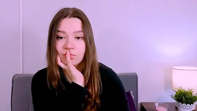 KatySensualy online show from April 12, 2026, 6:18 am