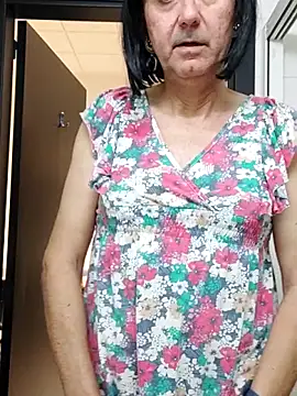 Emily de Carla online show from December 15, 2025, 5:50 pm