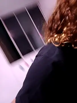 Snapshot of Vikyvoyeur chatting on September 15, 2025, 4:01 am Vikyvoyeur online show from September 15, 2025, 4:01 am