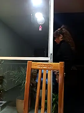 Snapshot of Vikyvoyeur chatting on October 25, 2025, 3:14 am Vikyvoyeur online show from October 25, 2025, 3:14 am