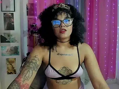 Snapshot of Darkflama1 chatting on October 5, 2025, 6:34 am Darkflama1 online show from October 5, 2025, 6:34 am