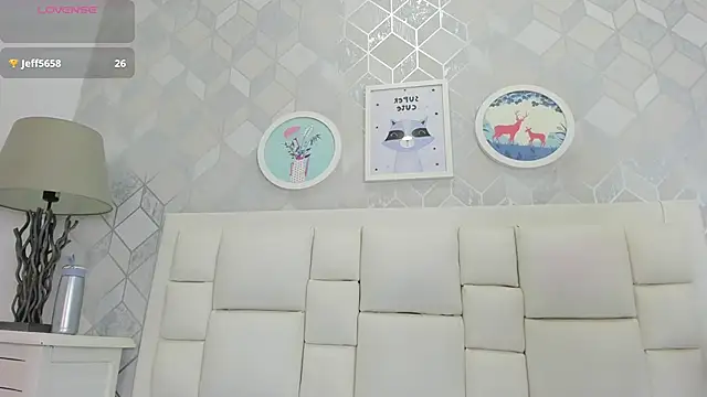 naia cox online show from April 3, 2026, 3:59 am