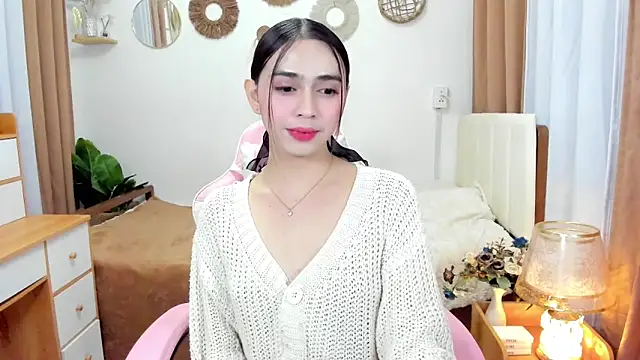 joyfulmartinaa online show from September 25, 2025, 4:21 pm