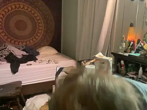 XanderOzzz online show from November 11, 2025, 9:20 am