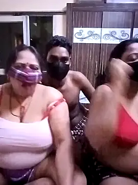 LoveOnStream online show from February 17, 2026, 4:53 am