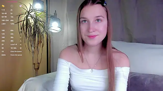 NanaMertins online show from November 26, 2025, 1:06 am