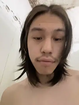 heytherepeoples717 online show from October 28, 2025, 1:47 pm