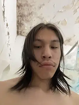 heytherepeoples717 online show from November 5, 2025, 11:21 am