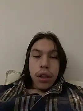 heytherepeoples717 online show from November 6, 2025, 12:28 pm