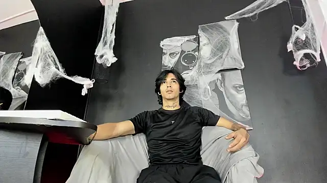Snapshot of jett_savage chatting on October 17, 2025, 2:30 pm jett savage online show from October 17, 2025, 2:30 pm