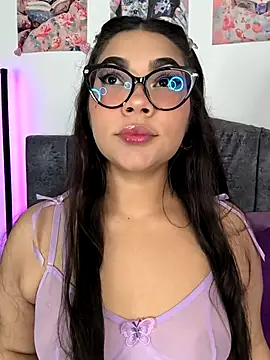 Vale Walker online show from November 1, 2025, 6:26 am